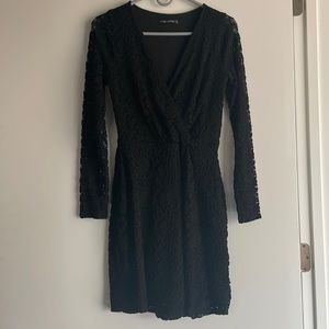 Like new Abercrombie long sleeve deep v dress black lace small tall